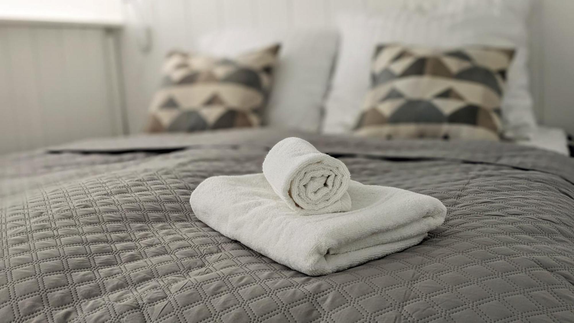 Tt Living Apartments Bonitas & Divinitas I 2 Schlafzimmer I Kueche I Vollbad I Waschmaschine Rellingen Esterno foto