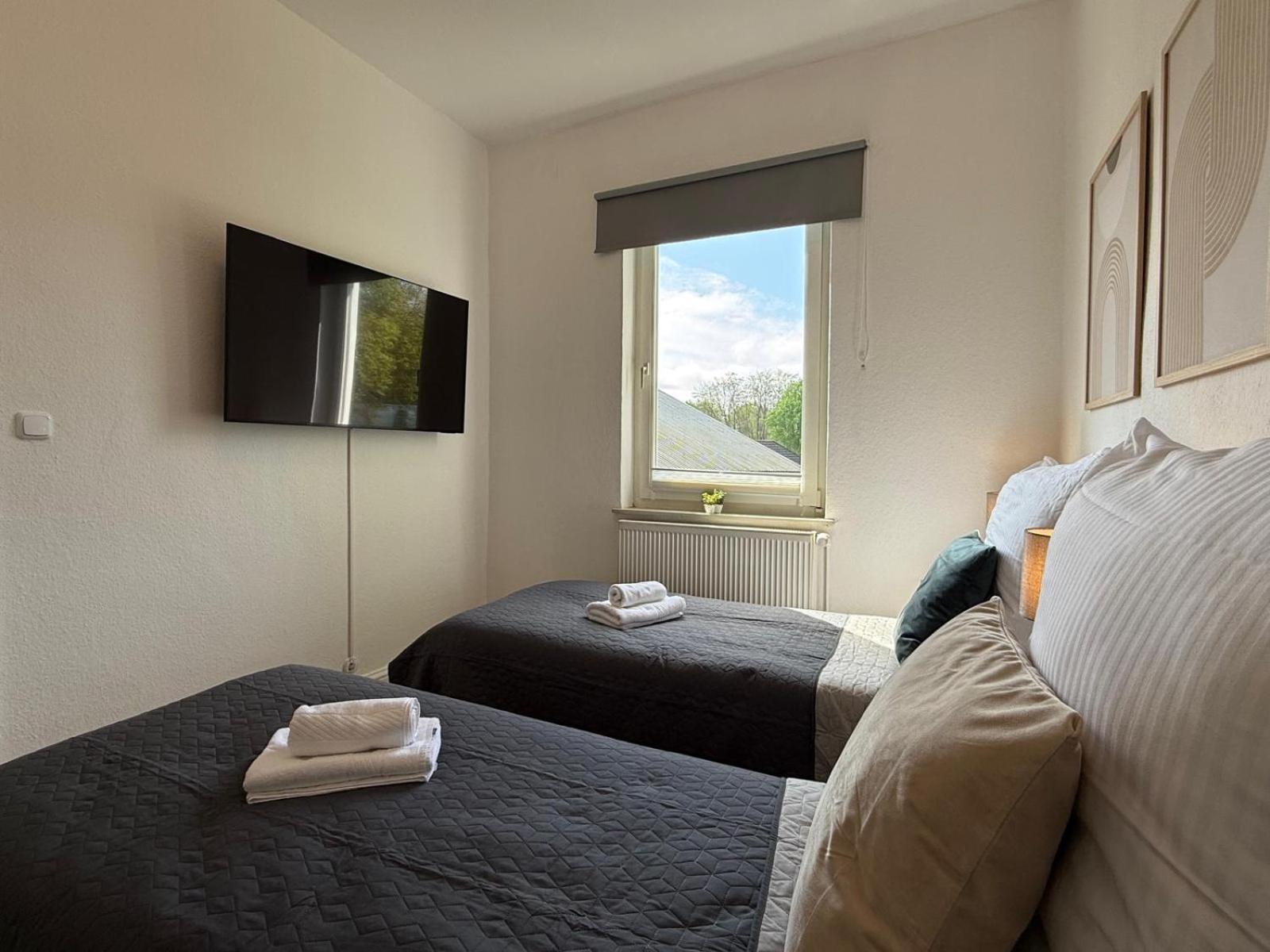 Tt Living Apartments Bonitas & Divinitas I 2 Schlafzimmer I Kueche I Vollbad I Waschmaschine Rellingen Esterno foto