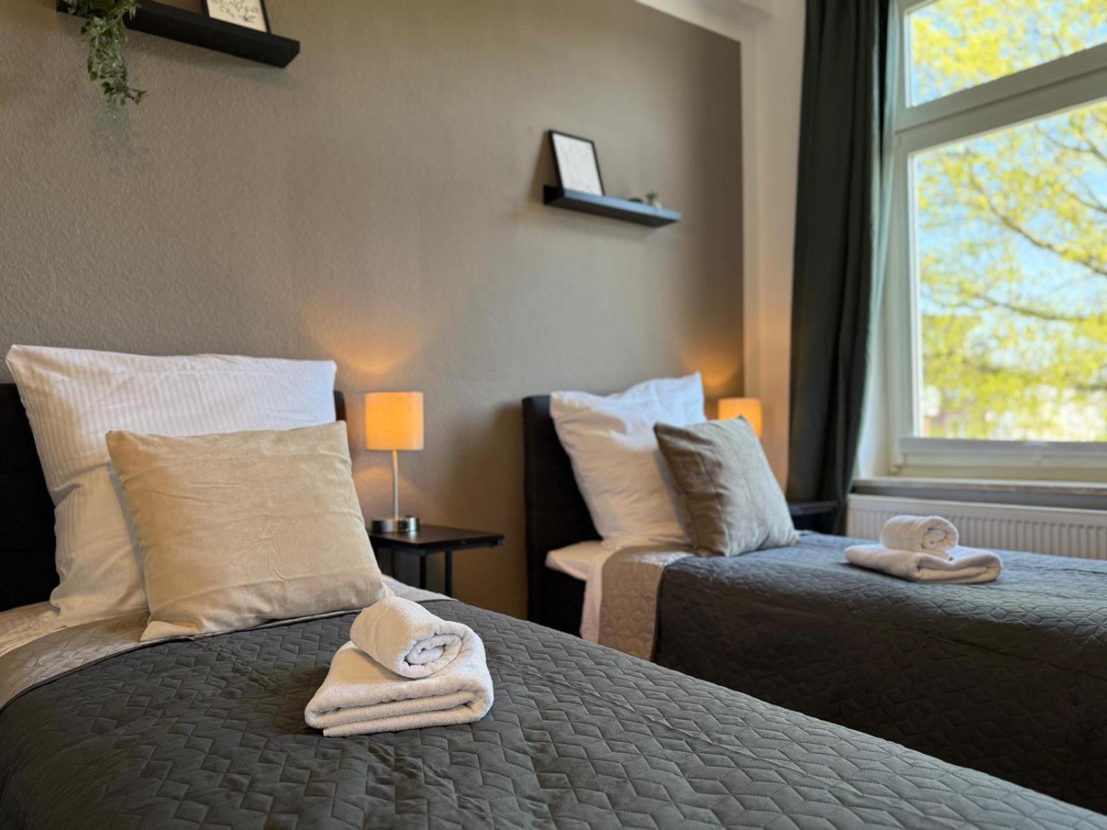 Tt Living Apartments Bonitas & Divinitas I 2 Schlafzimmer I Kueche I Vollbad I Waschmaschine Rellingen Esterno foto